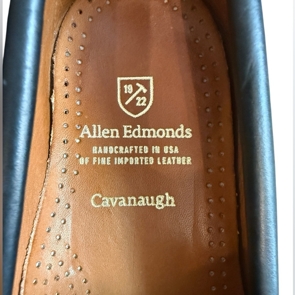 Allen Edmonds Cavanaugh fine imported leather Classic Black Loafers men 9 - Picture 10 of 12
